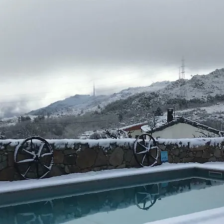 Фермерский дом Quinchoso Dos Bentos Вила-Пока-ди-Агиар