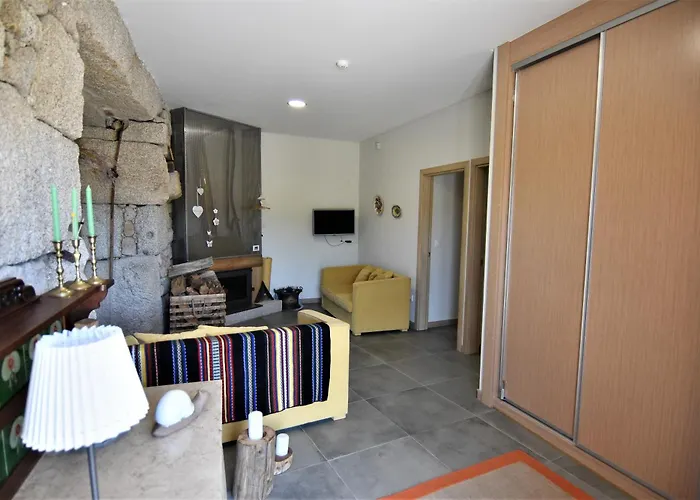 Gospodarstwo agroturystyczne Quinchoso Dos Bentos Vila Pouca de Aguiar